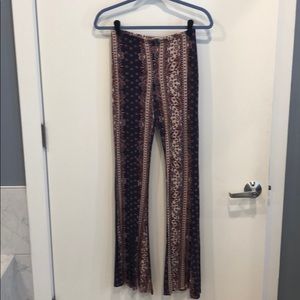 Flair pattern pants